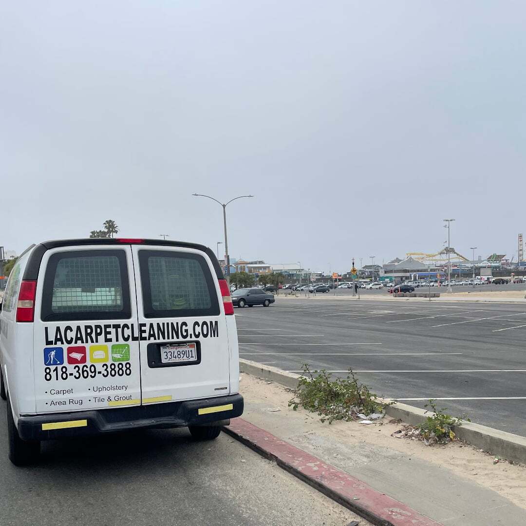 Los Angeles Carpet Cleaning Truck Mount Setup